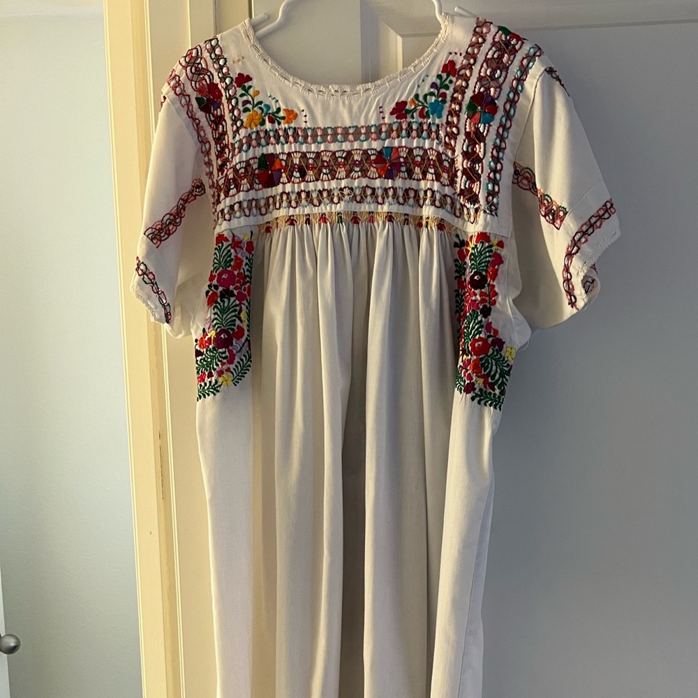 Puebla Mexican Dress Hand Embroidered Vintage Style Tunic